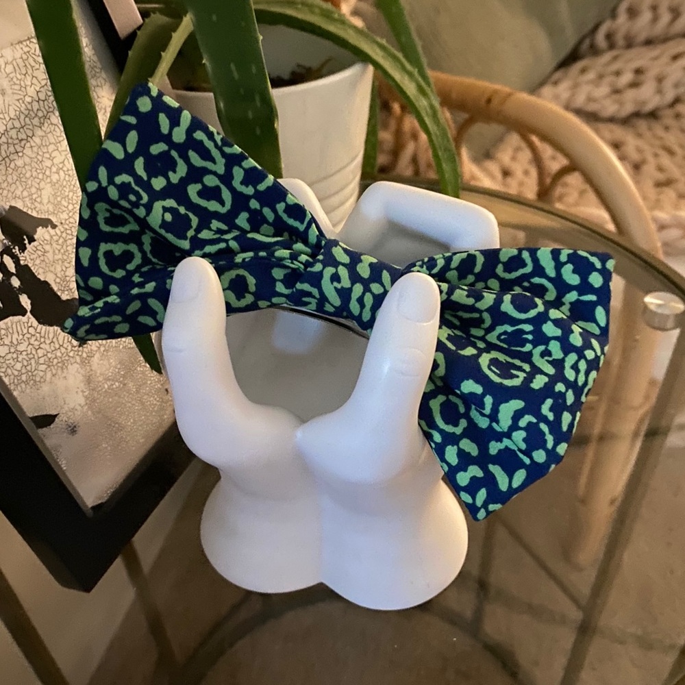 Patterned bow Barrette